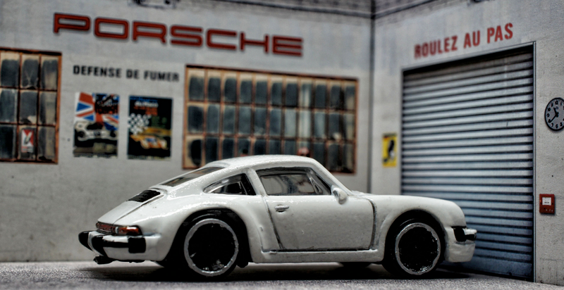 Illustration for article titled LaLD Engine Week: 6 Cylinders - Porsche 911 Carrera Custom